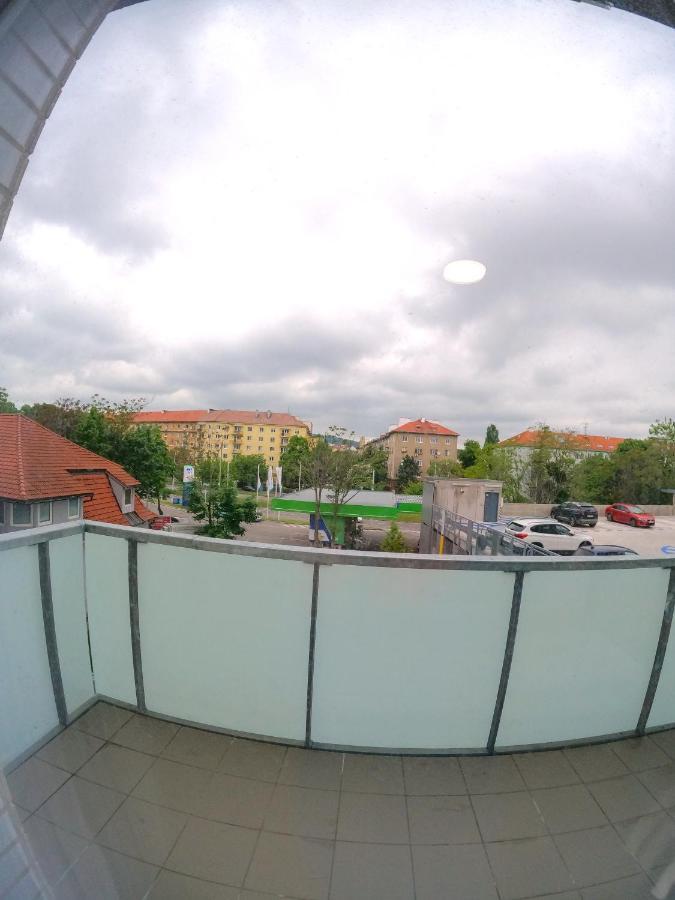 Brand New Apartment By Hockey Stadium Μπρατισλάβα Εξωτερικό φωτογραφία
